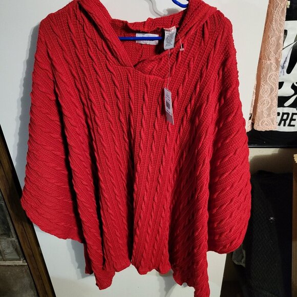 Le Moda Sweaters - NWT RED CABLE KNIT SWEATER OVERSIZED PONCHO HOODIE SZ OS